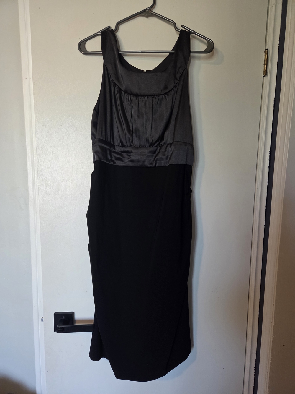 le chateau Black Satin-Top Midi Dress